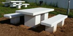 Mesa merendero prefabricada
